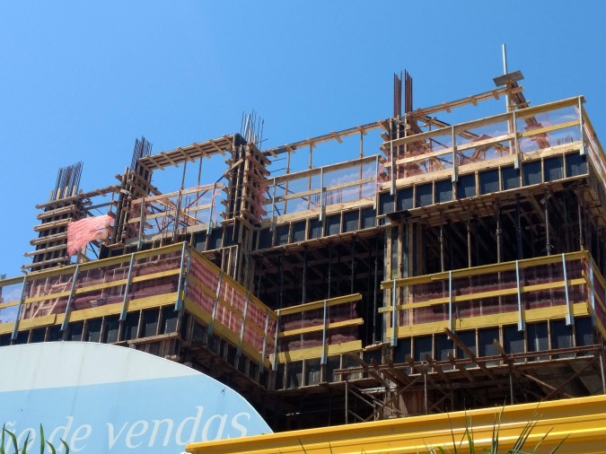 Protees Coletivas para a Construo Civil (Guarda-corpo, Bandejas, dentre outros)